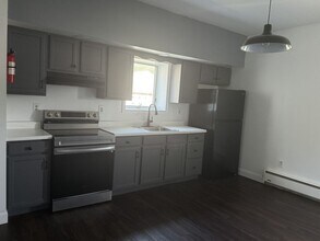 132 E Main St in Girardville, PA - Building Photo - Building Photo