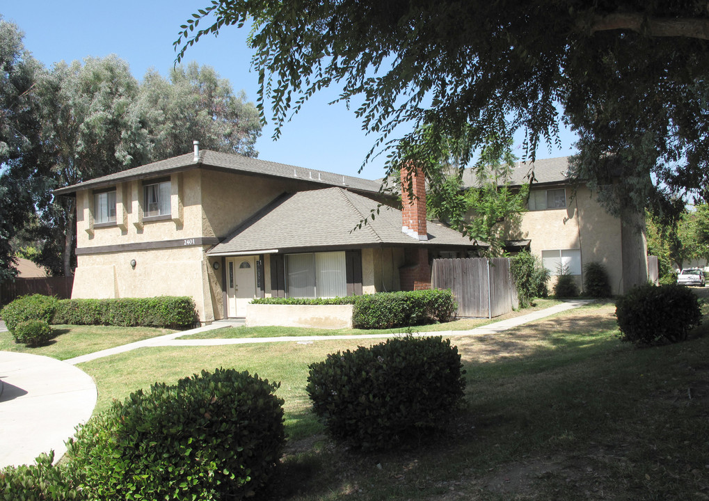 2401 Nadine St in West Covina, CA - Building Photo