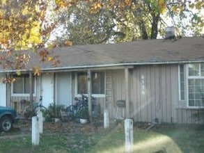 6156 Parallel Rd in Anderson, CA - Building Photo - Building Photo