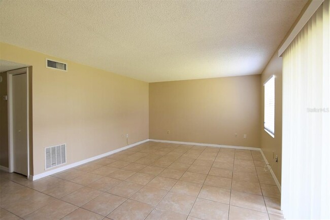 2531 N Alafaya Trail in Orlando, FL - Building Photo - Building Photo