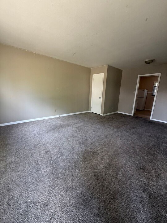 6144 E Boston St in Wichita, KS - Building Photo