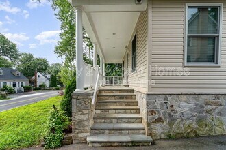 4000 Roberts Rd in Fairfax, VA - Foto de edificio - Building Photo