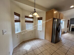 2521 Del Sur in Santa Maria, CA - Building Photo - Building Photo