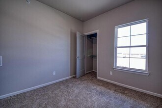 1520 S 7th St in Kingfisher, OK - Foto de edificio - Building Photo