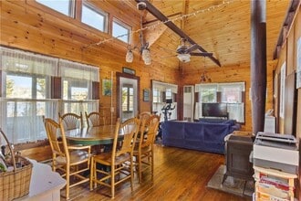 45 Narragansett Blvd in Portsmouth, RI - Building Photo - Building Photo