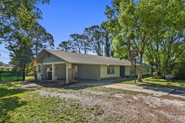 1819 Pinedale Rd in Edgewater, FL - Building Photo - Building Photo
