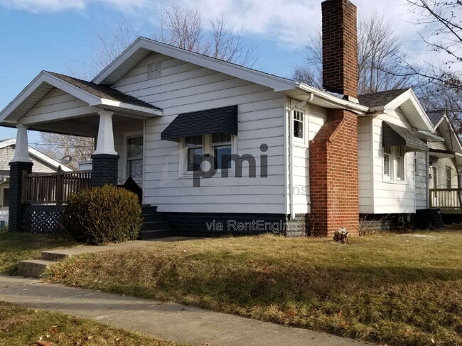 property at 698 S Stone St