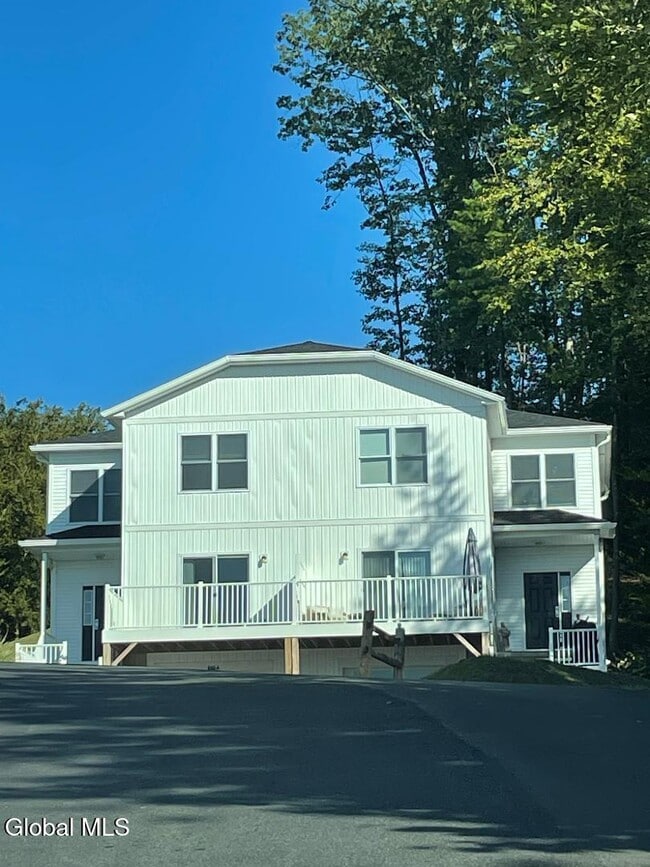 property at 540 NY-9P