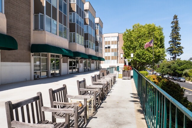 Bonnie Brae Terrace in Belmont, CA - Building Photo - Building Photo