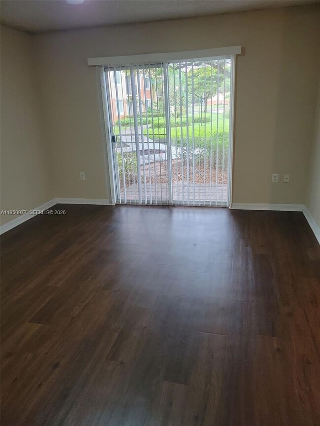 4151 N Haverhill Rd in West Palm Beach, FL - Building Photo - Building Photo