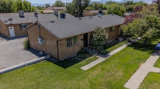 property at 1223 Emery St W