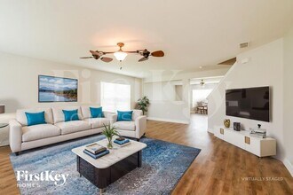 70 Levee Ln in Ormond Beach, FL - Building Photo - Building Photo