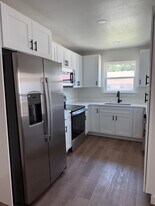 2400 Lindblad Ct in Arlington, TX - Building Photo