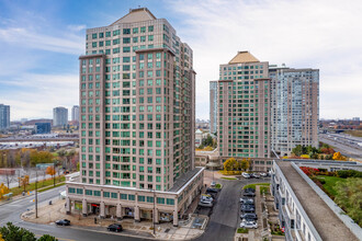 Hillsborough Court II in Toronto, ON - Building Photo - Building Photo