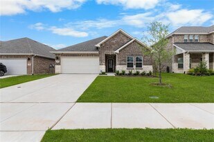 73 Palouse St in Red Oak, TX - Building Photo