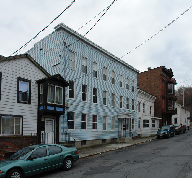 56 White St in Cohoes, NY - Building Photo - Building Photo