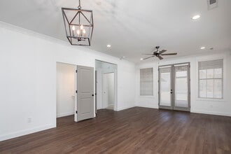 Cambridge Place Luxury Apartments in Athens, AL - Foto de edificio - Interior Photo