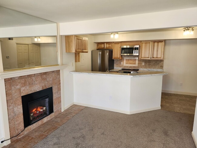 property at 20 S Boulder Cir