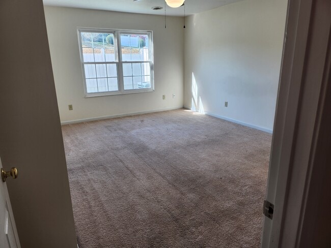 1719 Wood Song Ln in Knoxville, TN - Building Photo - Building Photo