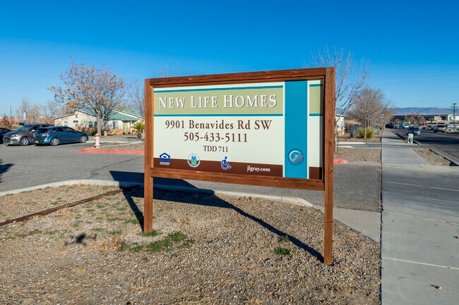 New Life Homes 5 & 6 in Albuquerque, NM - Foto de edificio - Building Photo