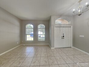 5547 Braddock Dr in Zephyrhills, FL - Building Photo - Building Photo