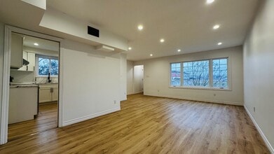 246 Wellington St in St Thomas, ON - Building Photo - Building Photo