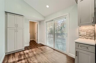 459 Holcomb Bridge Rd in Norcross, GA - Building Photo - Building Photo