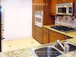 10640 Woodbridge St in Los Angeles, CA - Building Photo - Building Photo