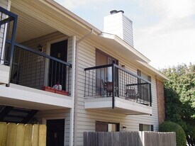 3000 Chautauqua Ave in Norman, OK - Building Photo