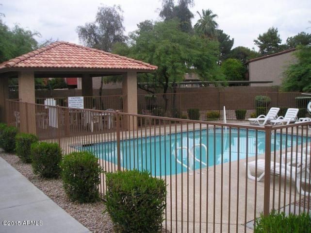 805 S Sycamore, Unit 207 in Mesa, AZ - Foto de edificio