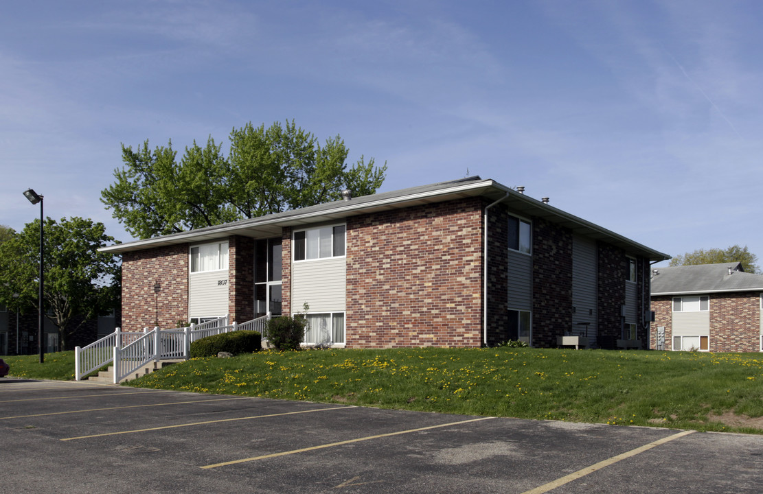 Westgate Manor in Goshen, IN - Foto de edificio