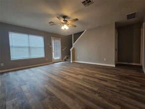 2724 Fairview Dr in Round Rock, TX - Building Photo - Building Photo