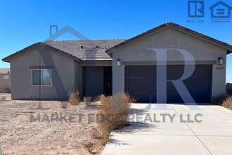 15810 Hillcrest Rd in Arizona City, AZ - Building Photo - Building Photo