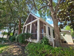 113 Village Ln in Memphis, TN - Building Photo - Building Photo