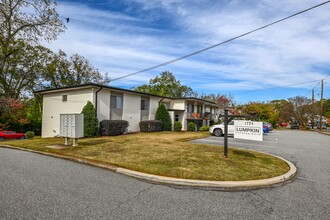 1794 S Lumpkin St, Unit 1 in Athens, GA - Building Photo - Building Photo