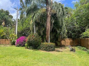 1333 SE San Sovina Terrace in Port St. Lucie, FL - Building Photo - Building Photo