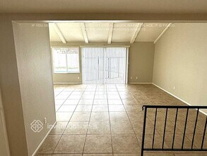 3340 W Sandra Terrace in Phoenix, AZ - Building Photo - Building Photo