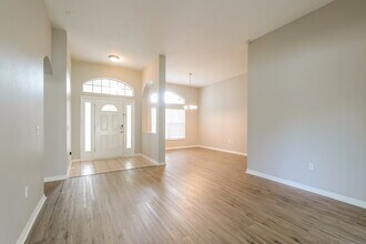 2417 Huron Cir in Kissimmee, FL - Building Photo - Building Photo