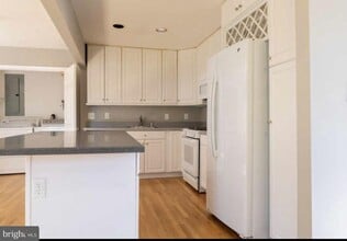 1816 Pimmit Dr in Falls Church, VA - Building Photo - Building Photo