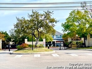 1418 Peacock Haven in San Antonio, TX - Foto de edificio - Building Photo