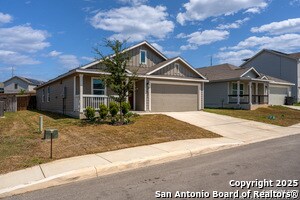 5631 Mount Helen Dr in San Antonio, TX - Building Photo - Building Photo