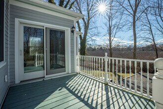 1215 Main St in Greenport, NY - Building Photo - Building Photo