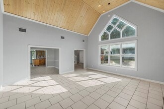 308 Westlane Cir in Woodway, TX - Building Photo - Building Photo