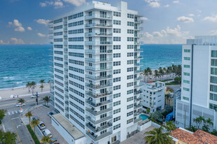 The Seasons Condominiums in Fort Lauderdale, FL - Building Photo - Building Photo