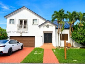 1843 SW 138th Ave in Miami, FL - Building Photo