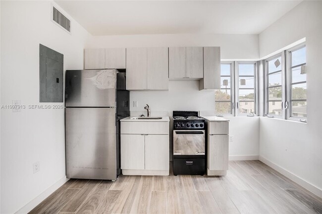 property at 572 NE 67th St