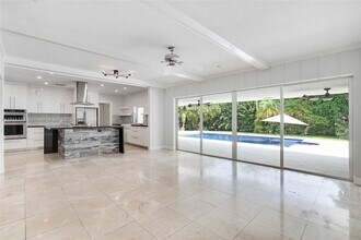 7775 SW 145th St in Palmetto Bay, FL - Building Photo - Building Photo
