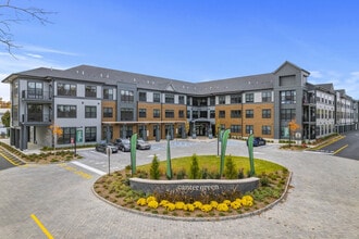 Canter Green in Union Township, NJ - Building Photo - Building Photo