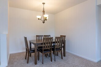 601 W San Mateo Rd in Santa Fe, NM - Building Photo - Building Photo