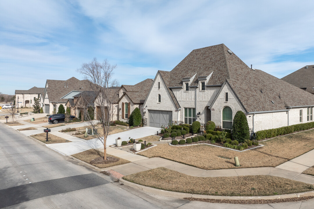 Union Park in Aubrey, TX - Building Photo